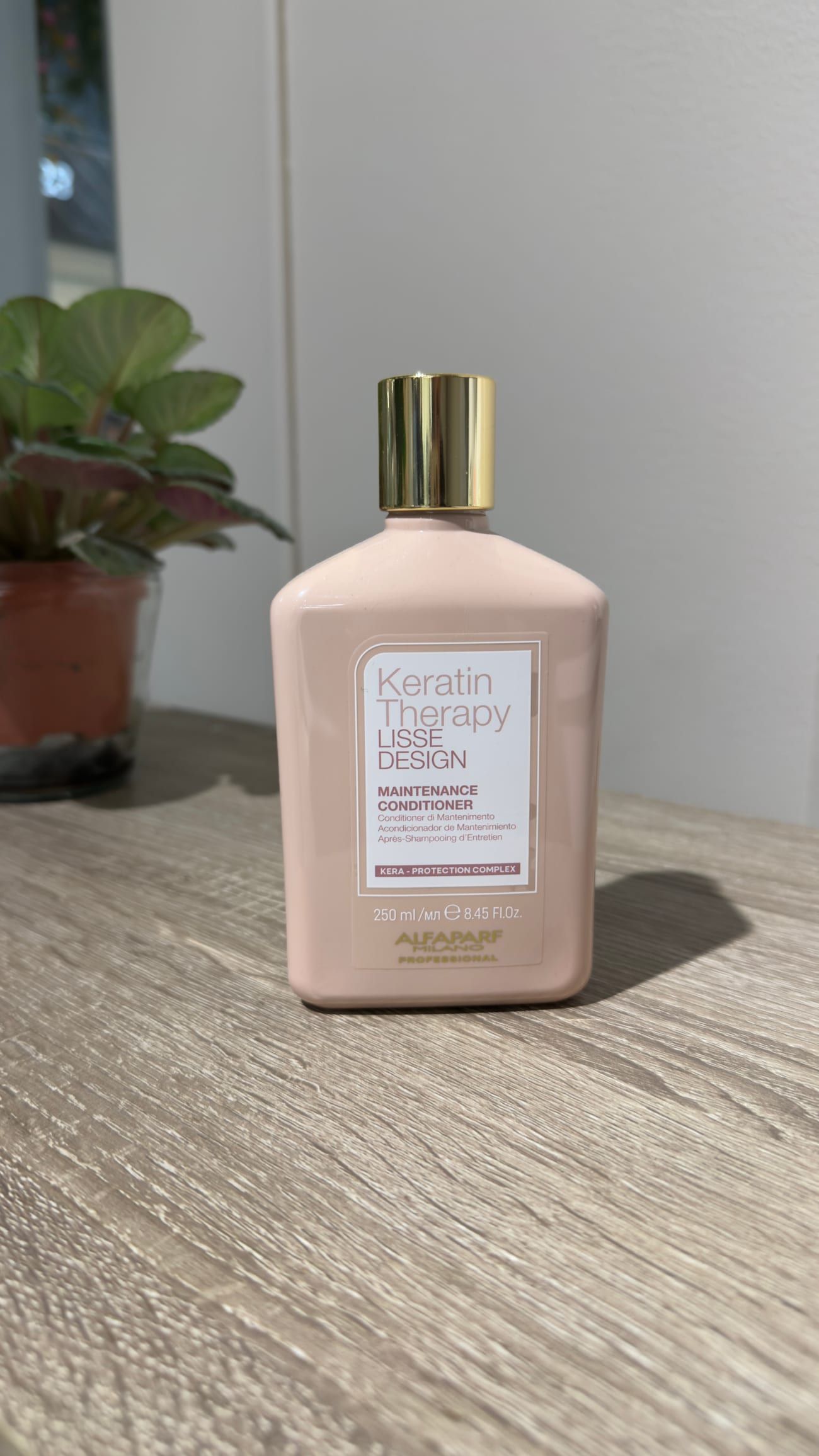 Alfaparf Milano Keratin Therapy balsam — hårprodukter hos Kvarnens Klippotek, frisör i Uppsala centrum.