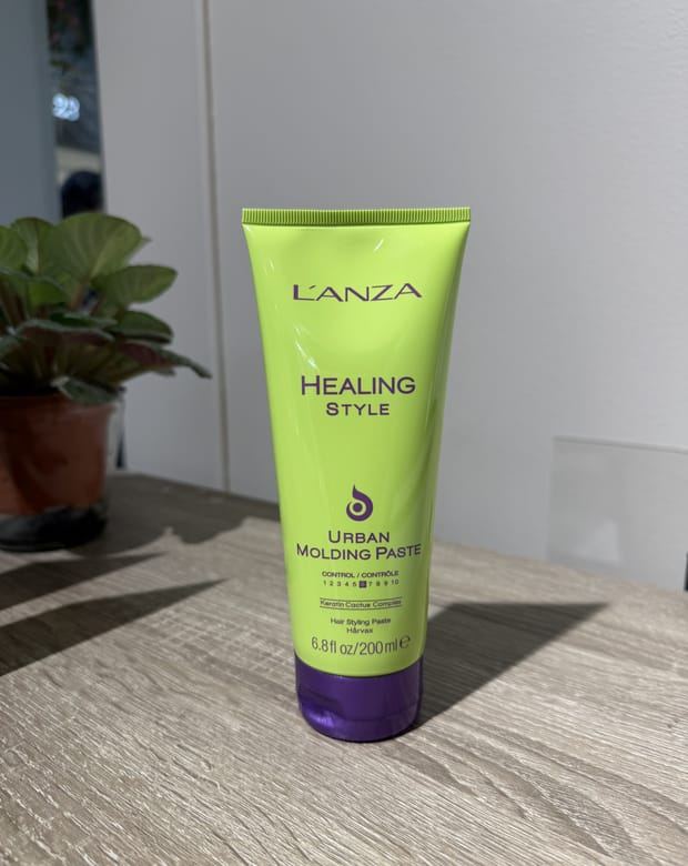 L'ANZA Healing Style Urban Molding Paste — säljs hos Kvarnens Klippotek, frisör i Uppsala