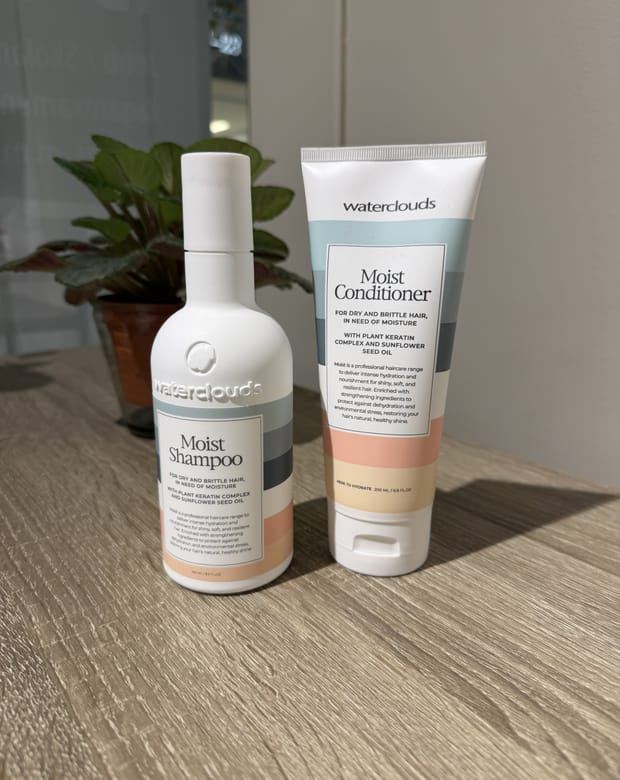 Waterclouds Moist schampo och balsam — säljs hos Kvarnens Klippotek, frisör i Uppsala